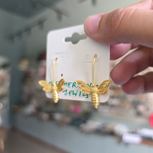 Beee Hooks