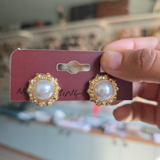 Sora Studs