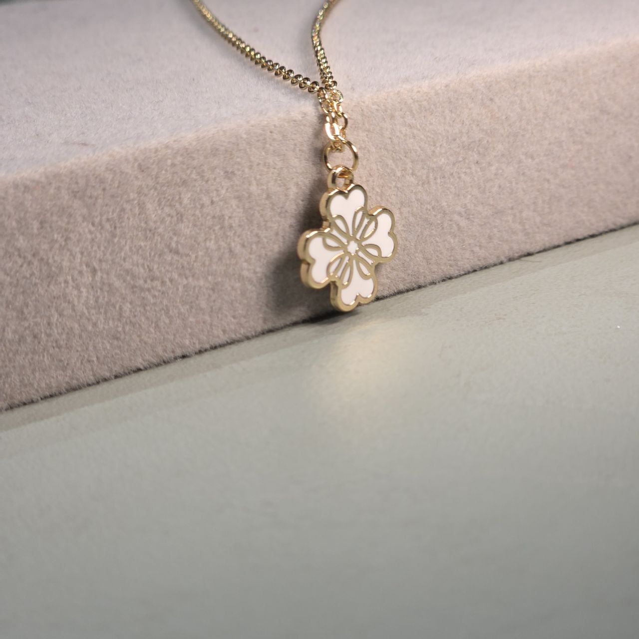 Silune Chain