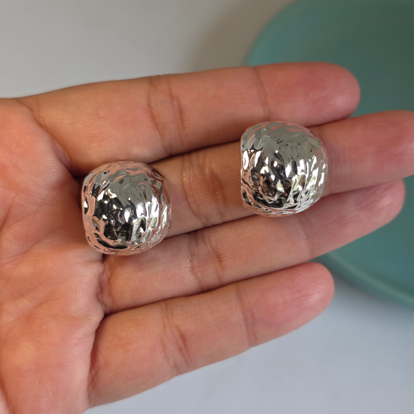 Lunet Studs