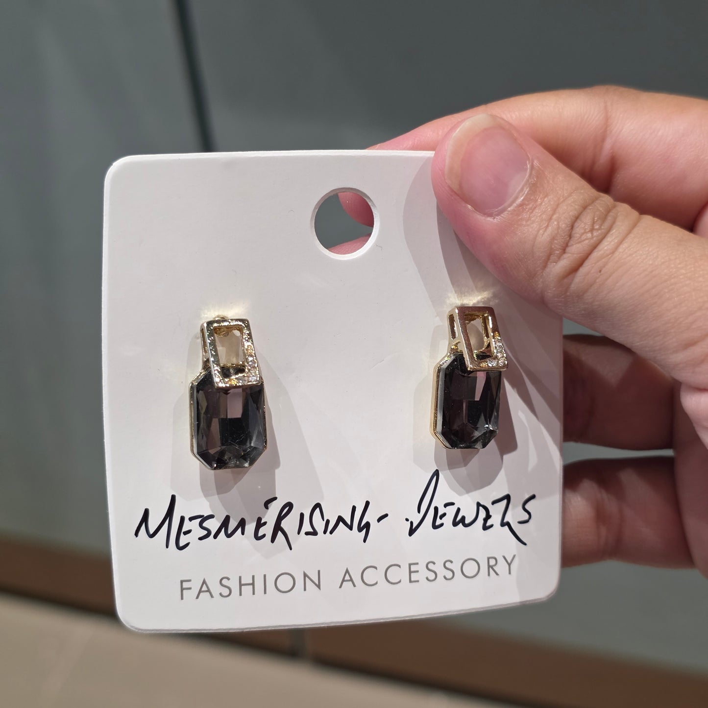 Liora Studs