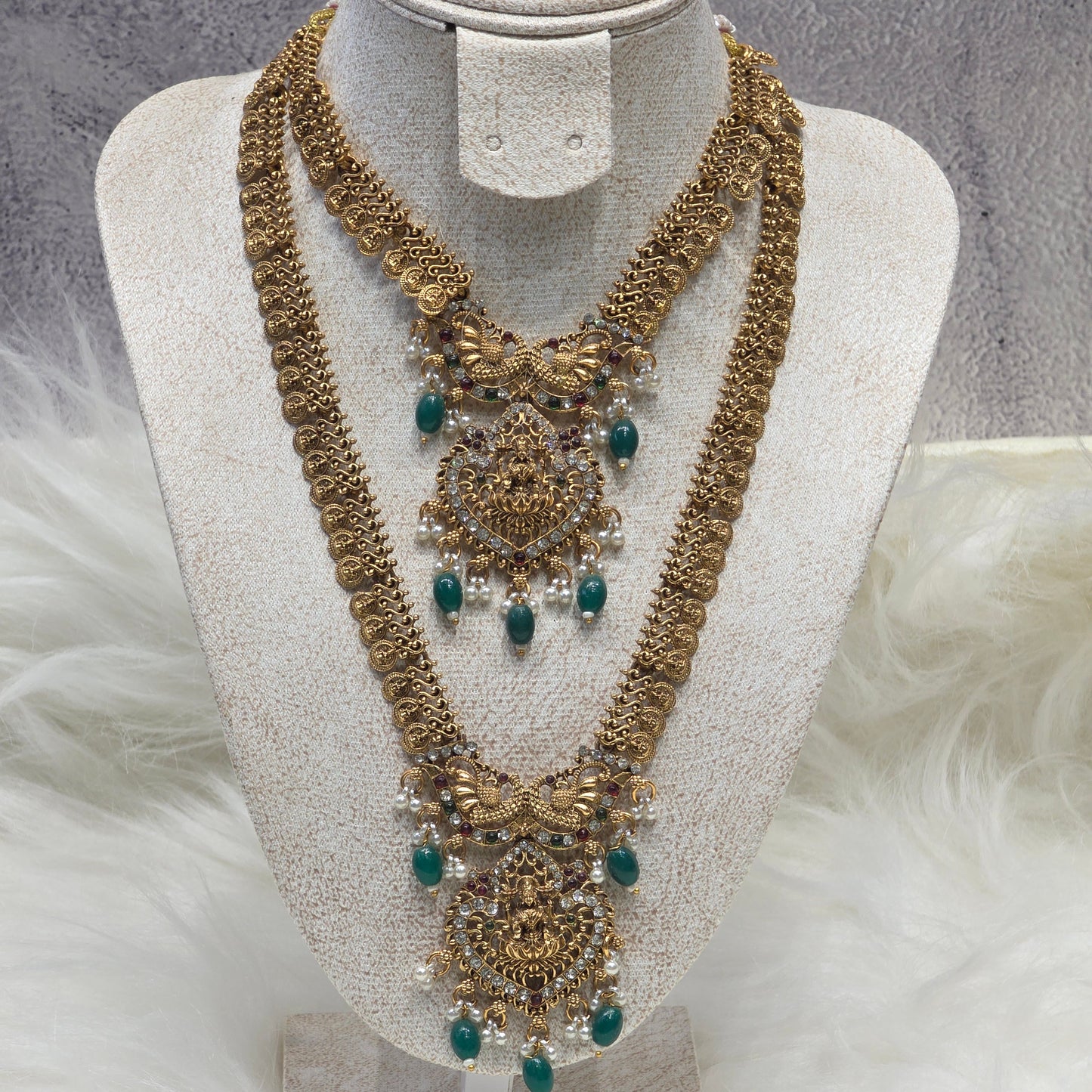 Anvika Ethnic Set