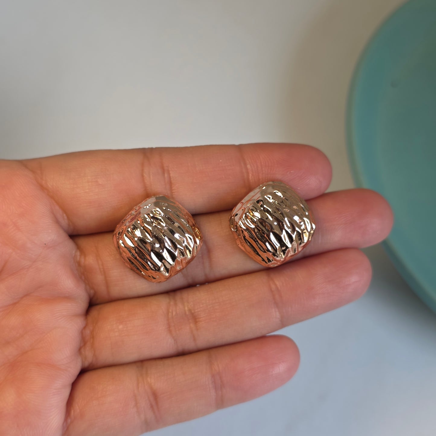 Quada Studs