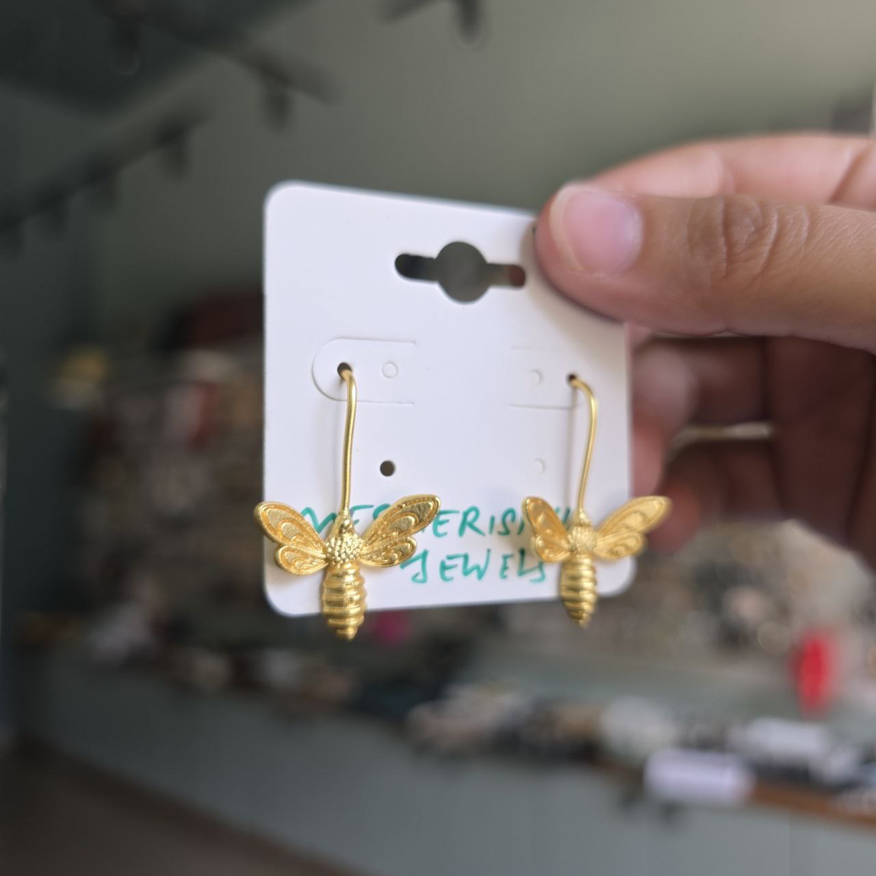 Beee Hooks