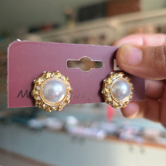 Sora Studs