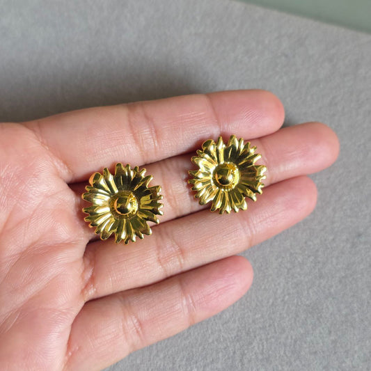 Serix Studs
