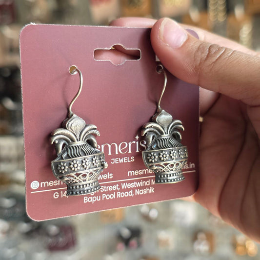 Kira Earrings