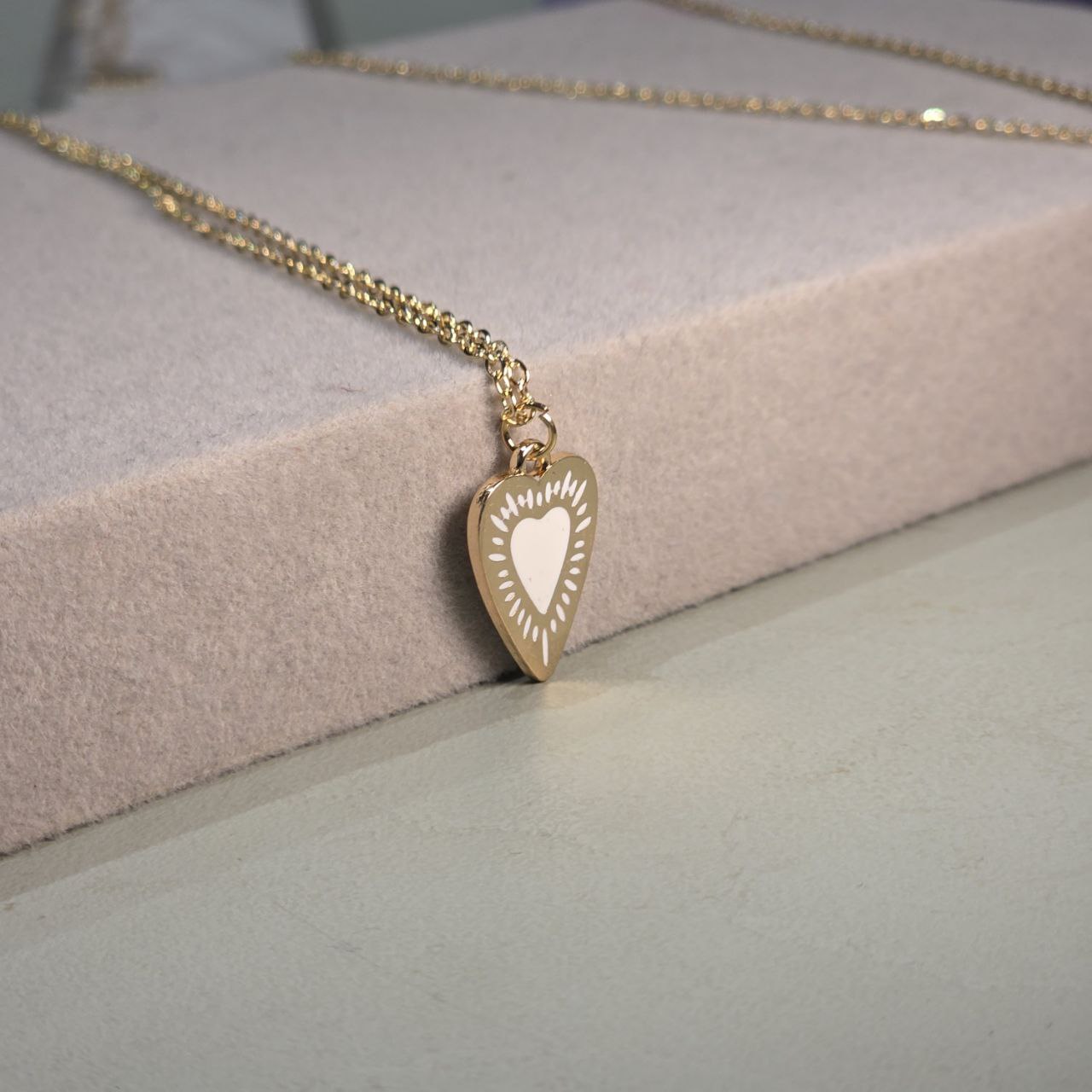 Dawn Chain
