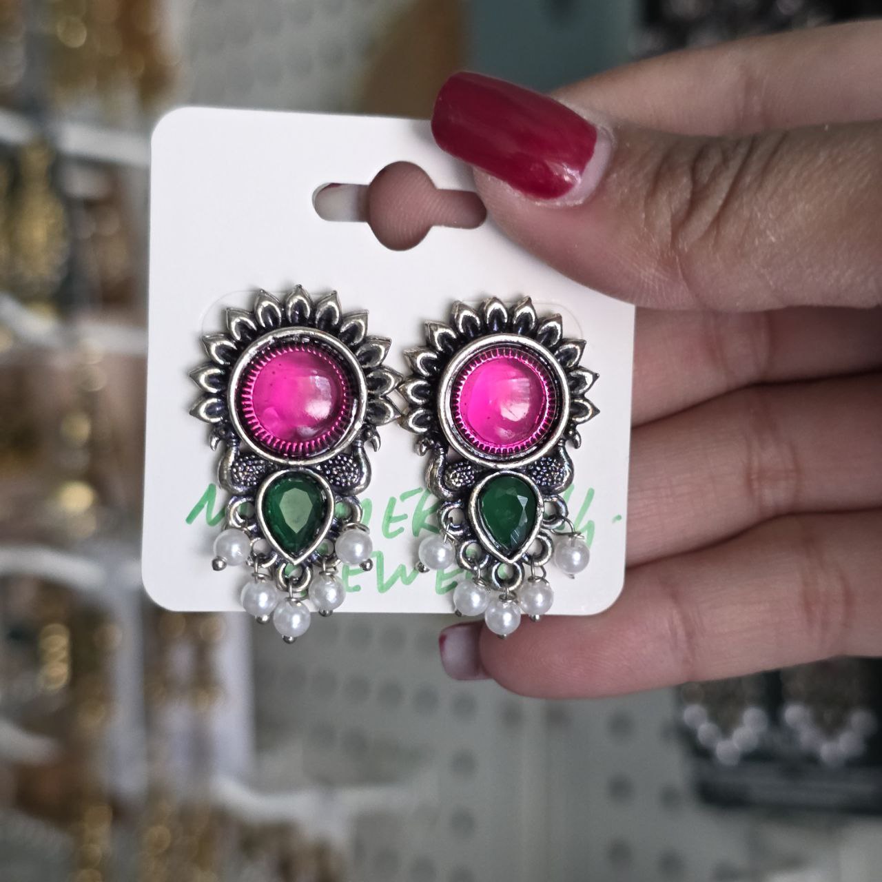 Vriti Studs
