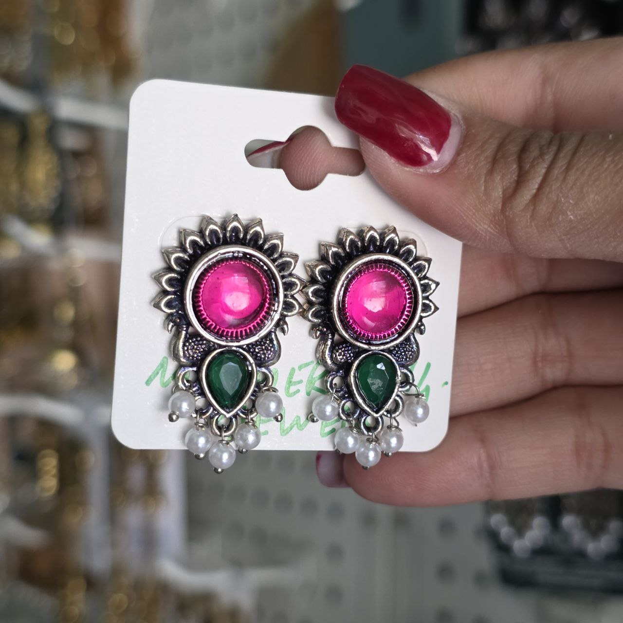Vriti Studs