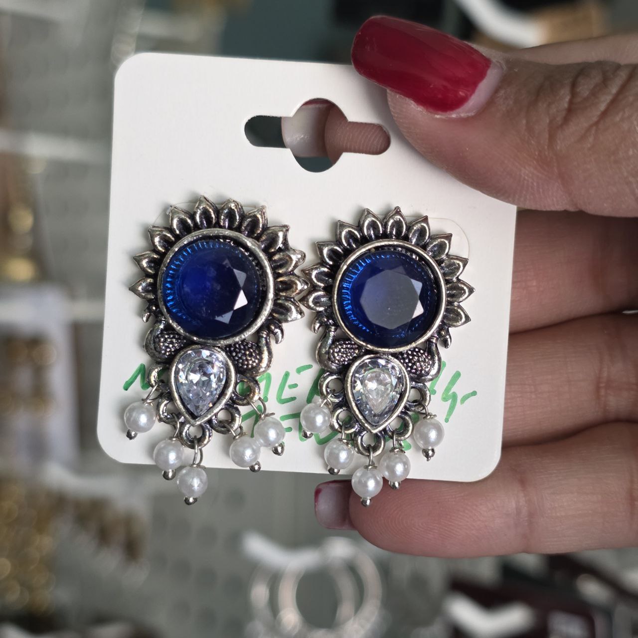 Vriti Studs