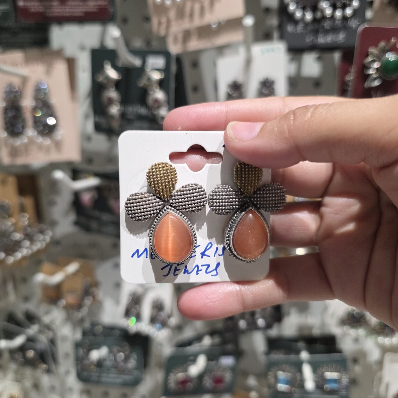 Tithi Studs