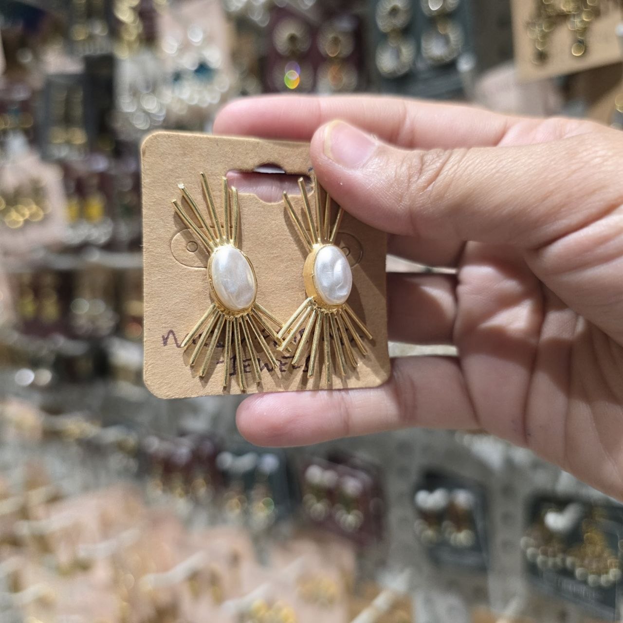 Aurix Studs