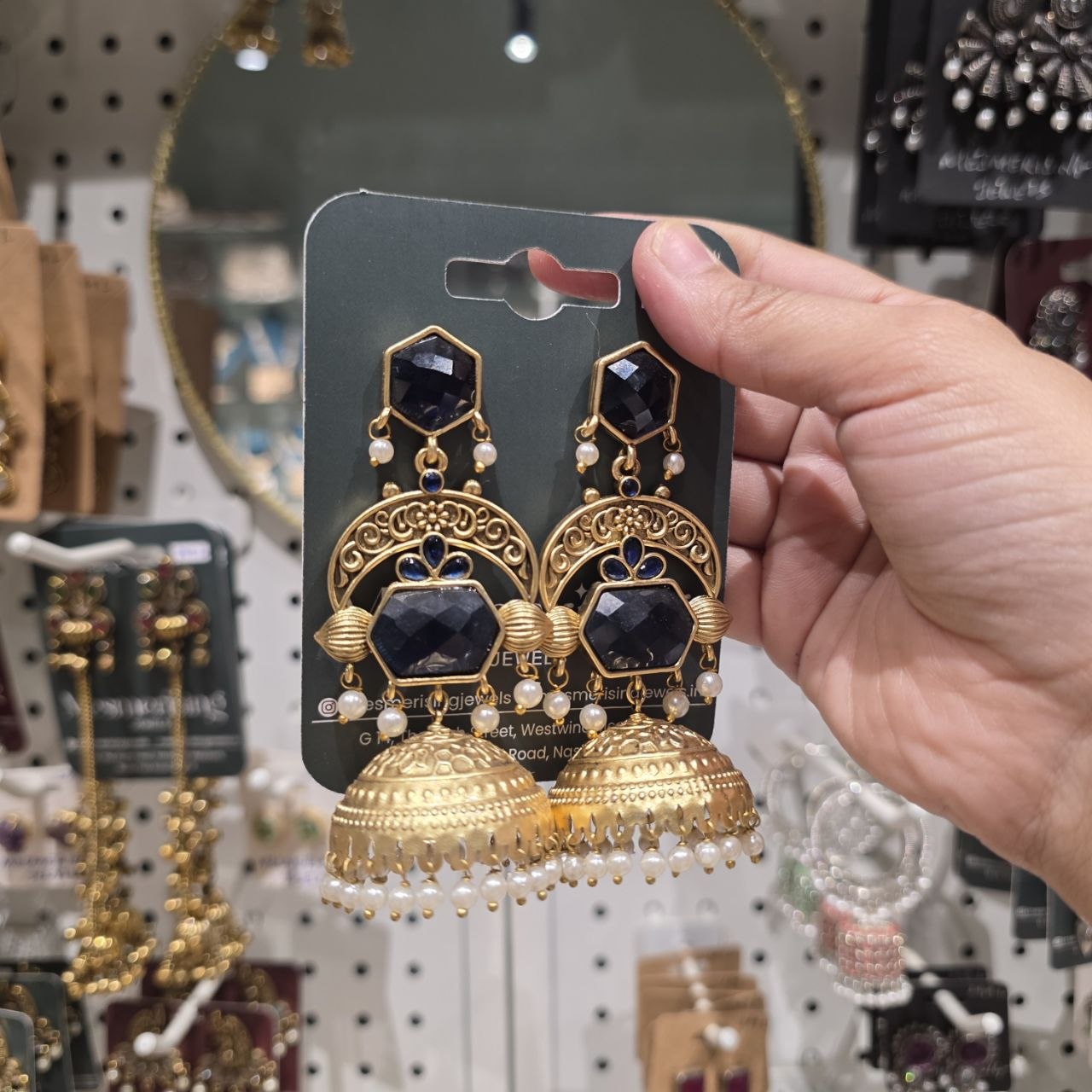 Chinar Jhumka