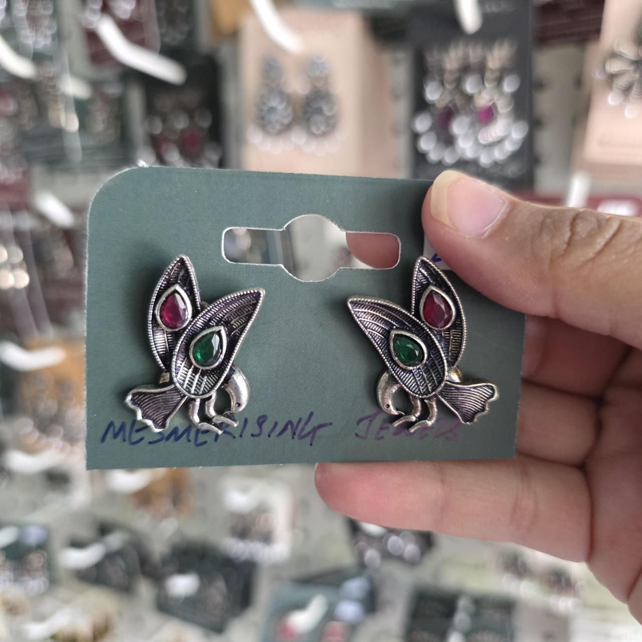 Zaroka Studs