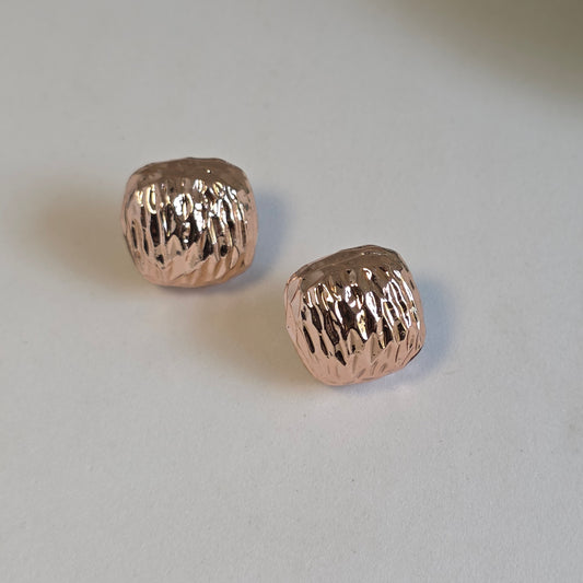 Quada Studs