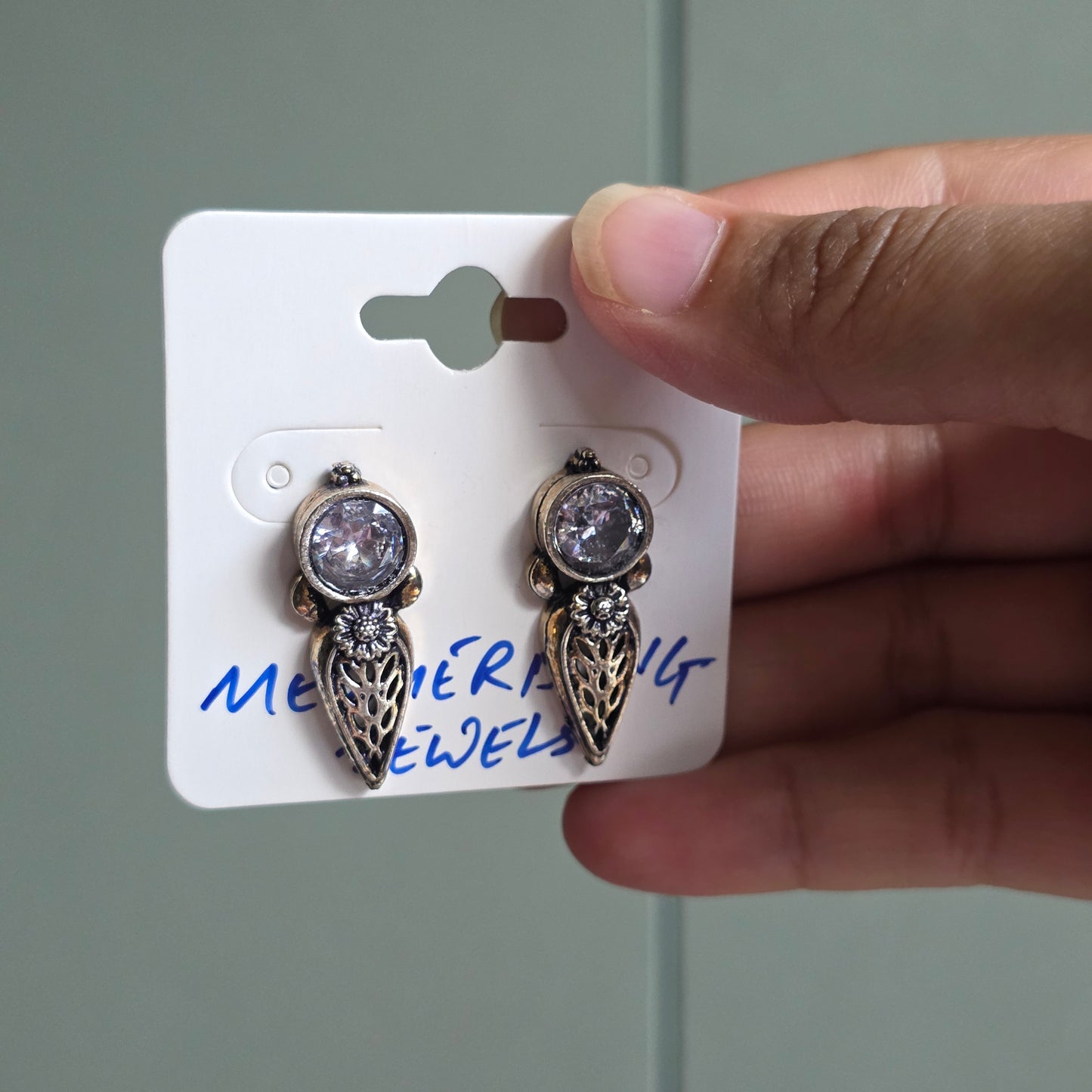 Tavi Studs