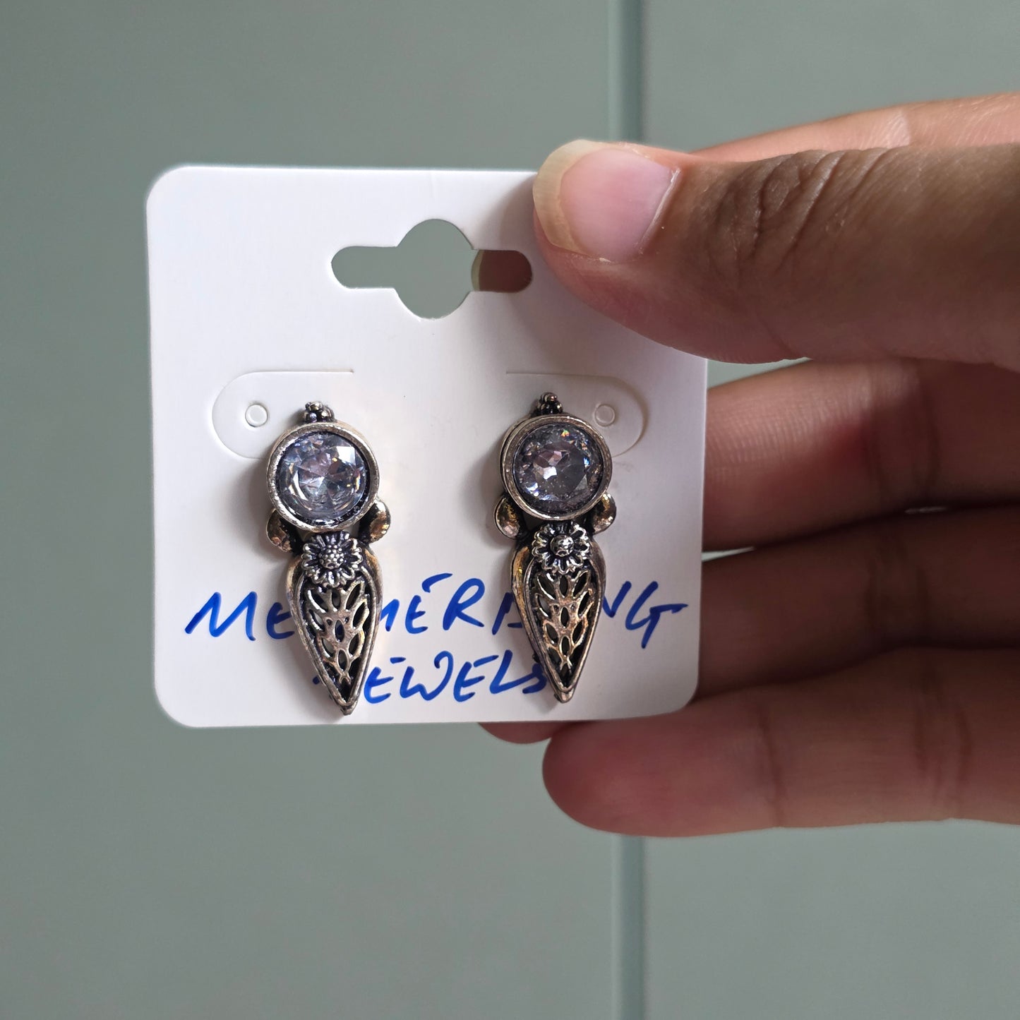 Tavi Studs