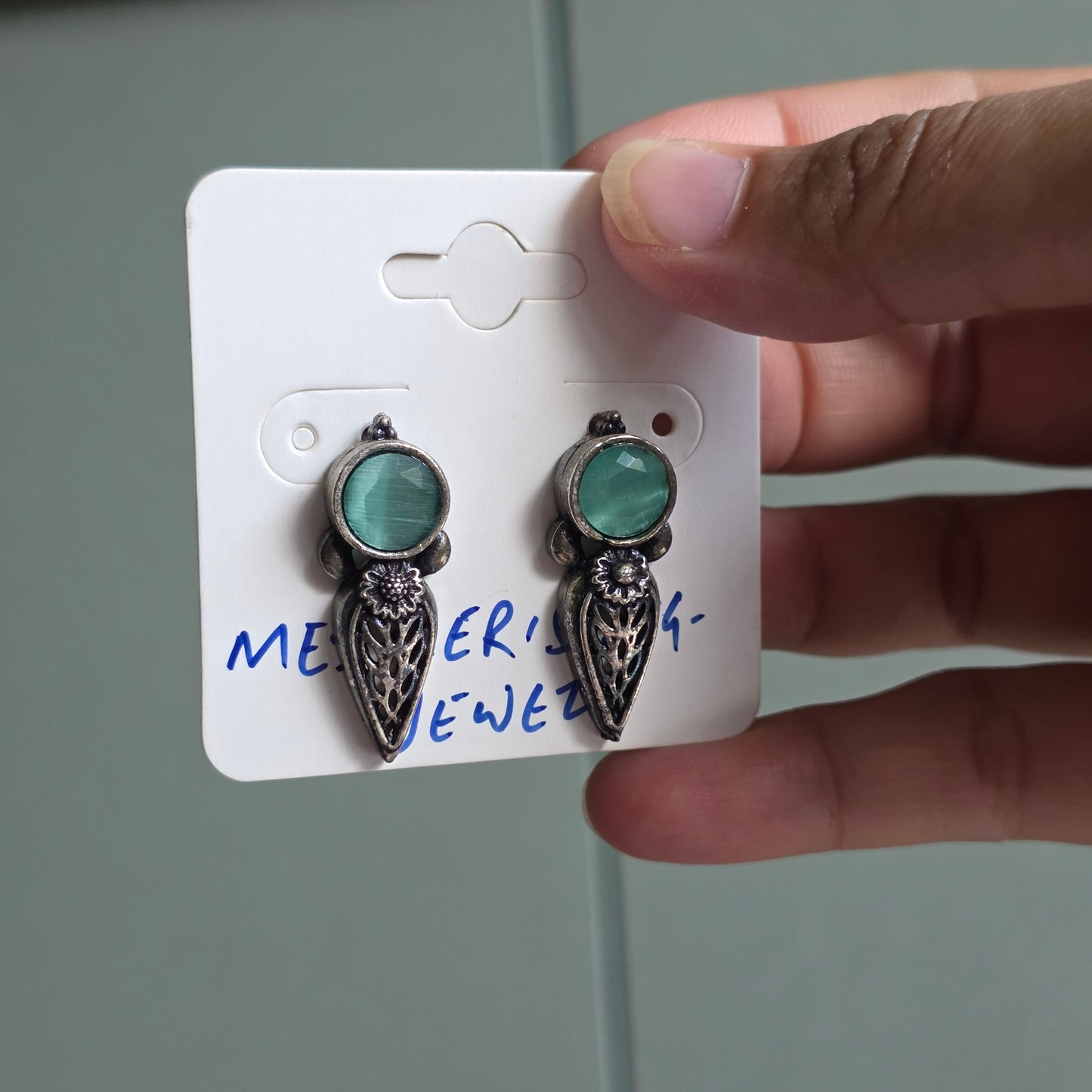 Tavi Studs