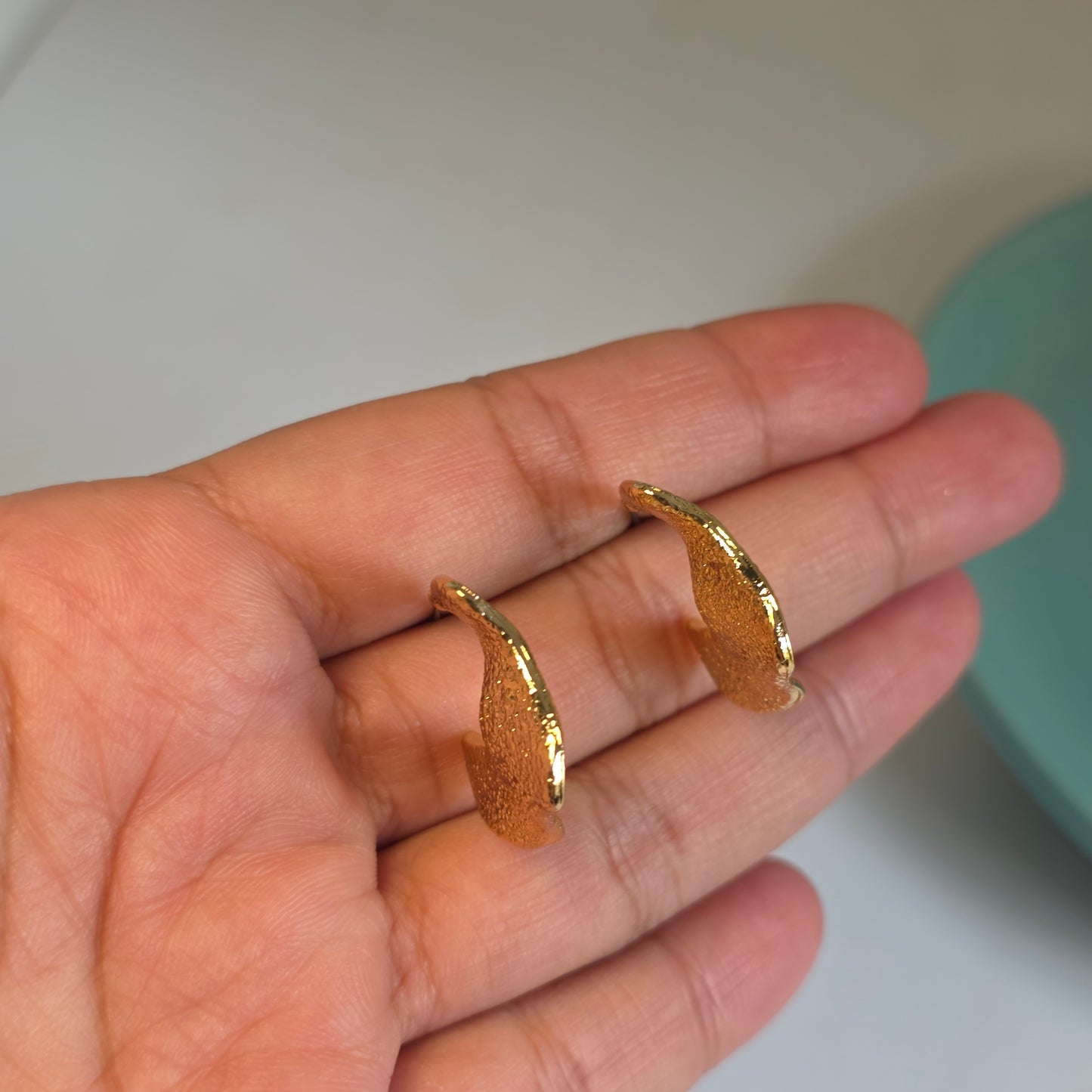 Edge Studs
