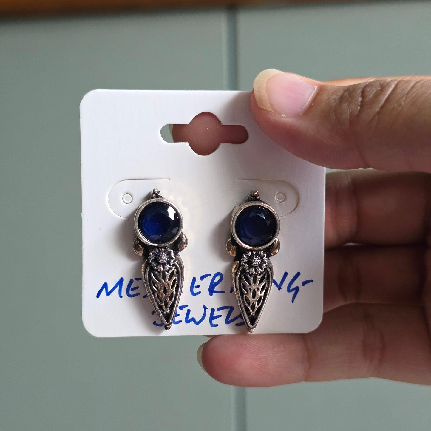 Tavi Studs