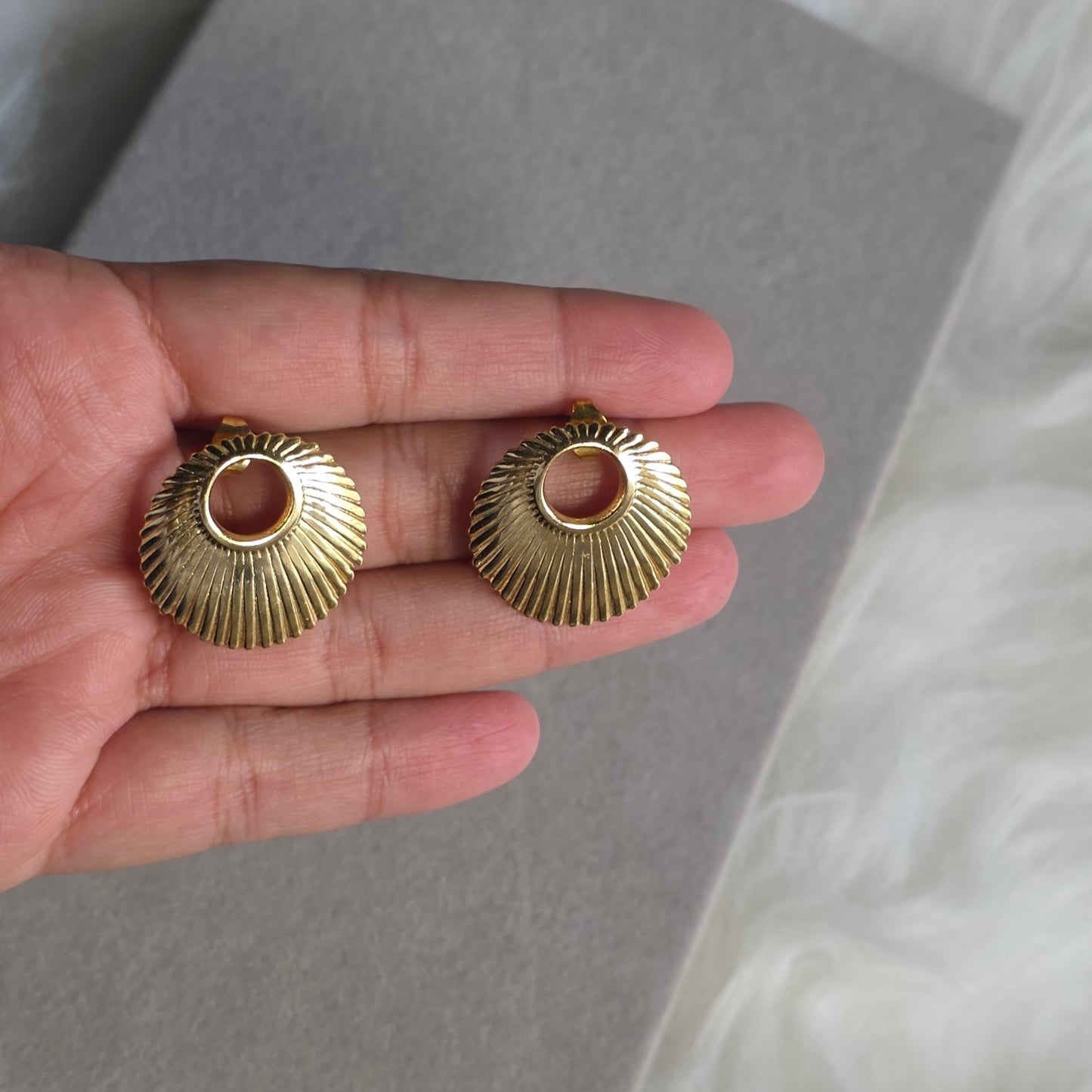 Opux Studs