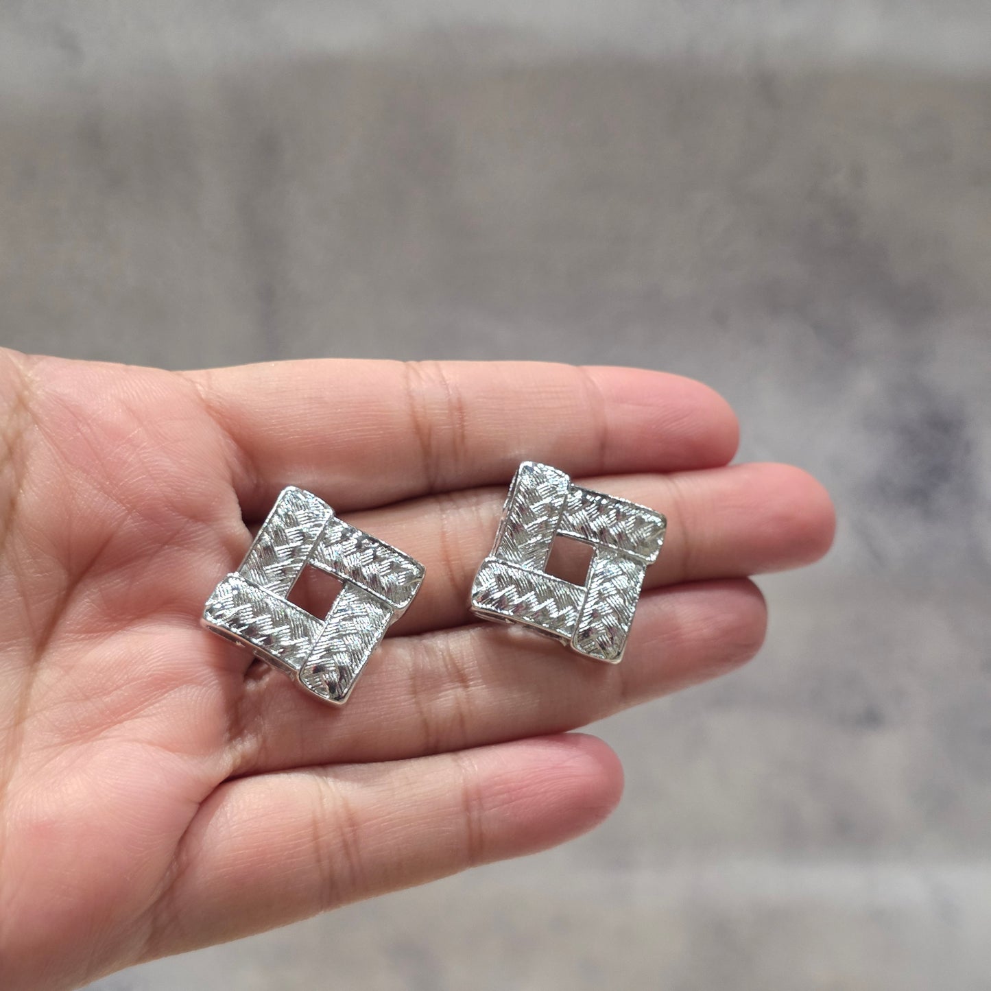 Liora Studs