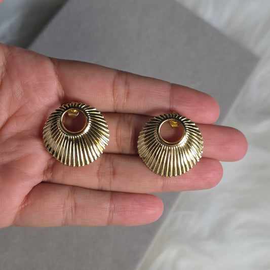 Opux Studs