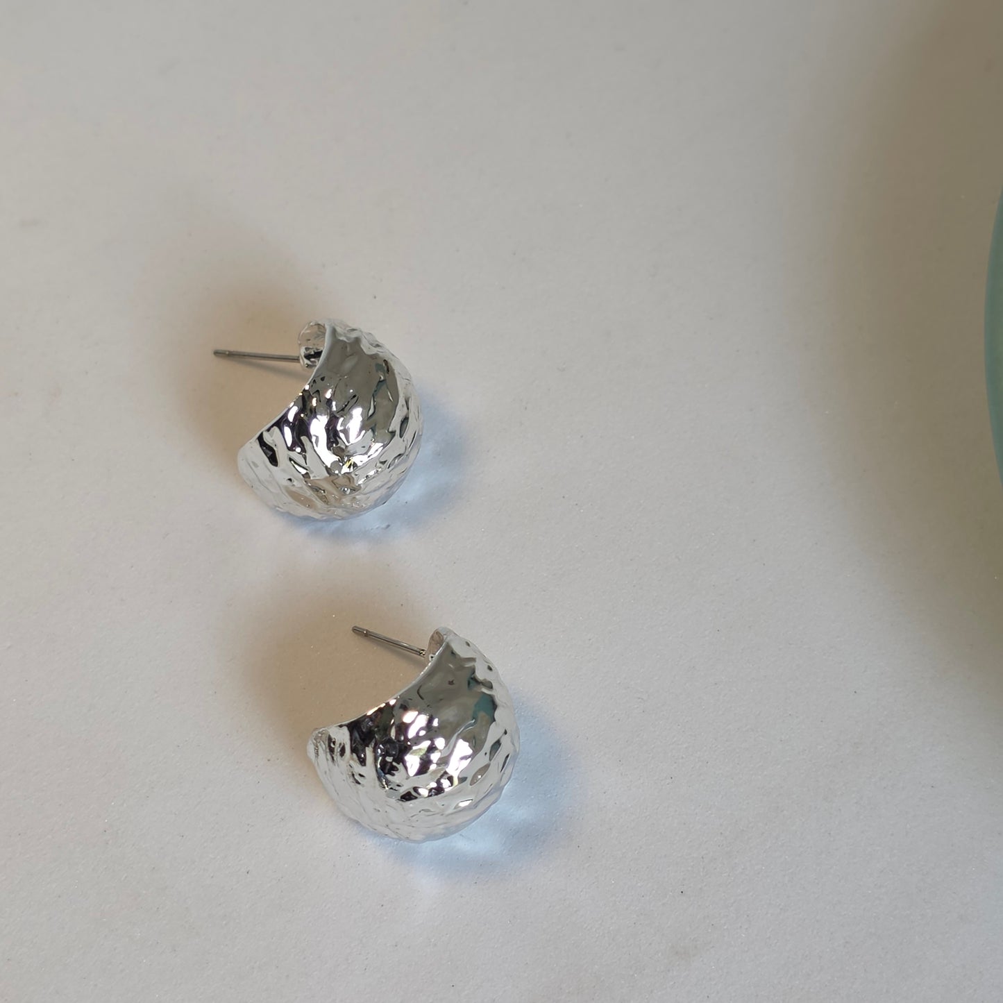Lunet Studs