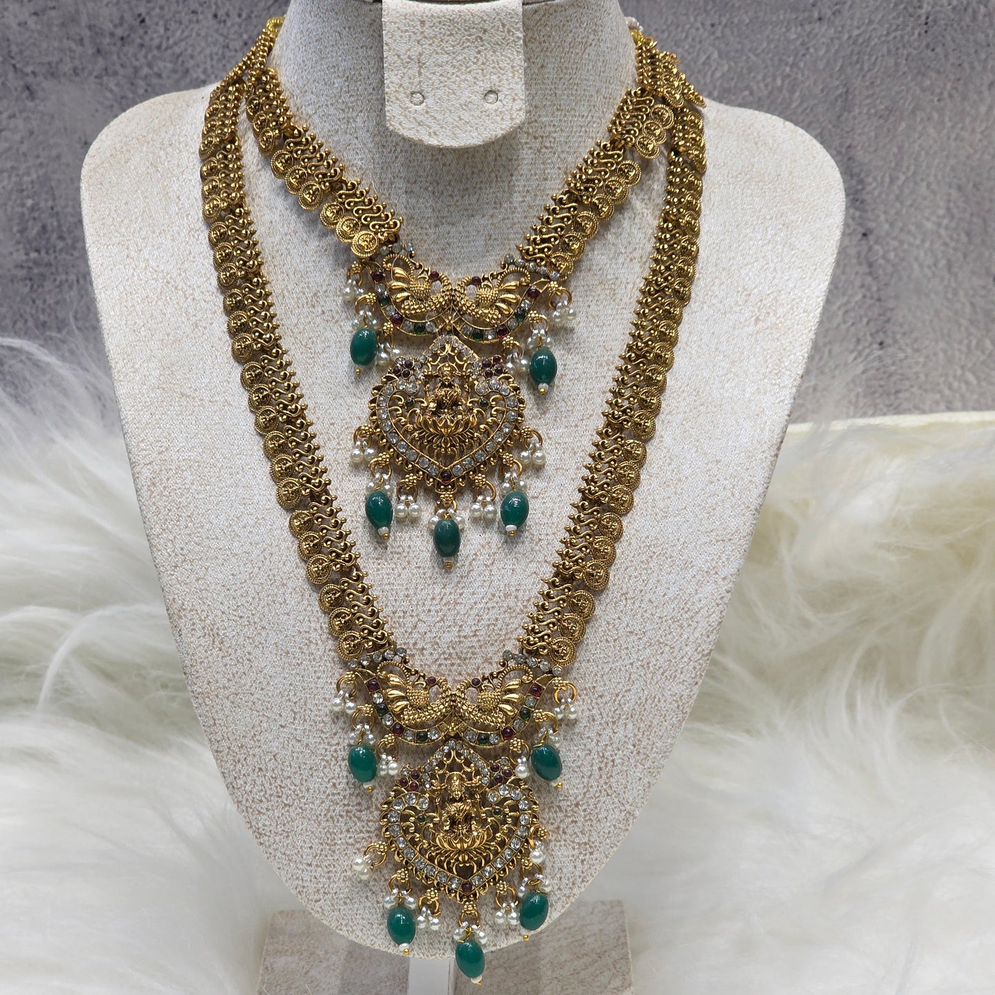 Anvika Ethnic Set