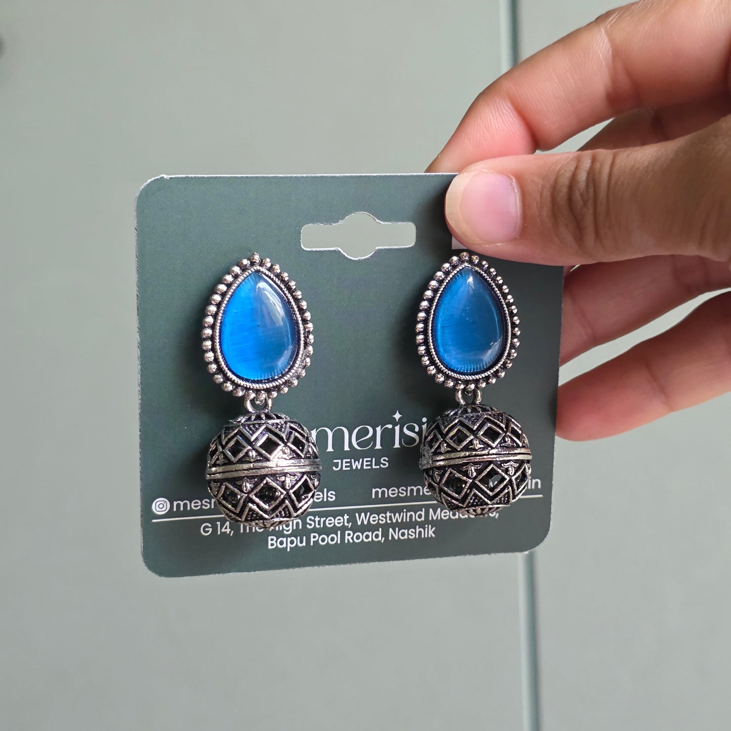 Eshna Earrings