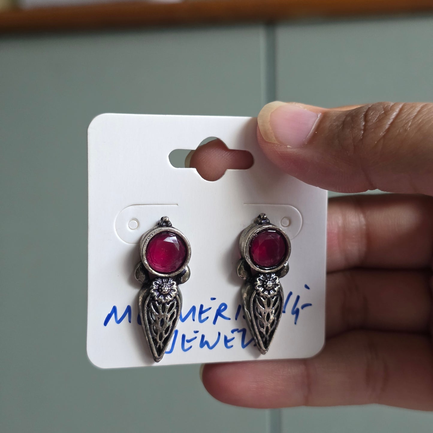 Tavi Studs