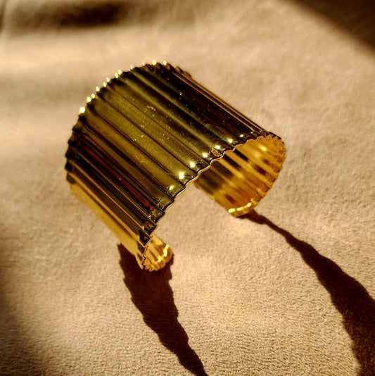 Anika Brass Kada