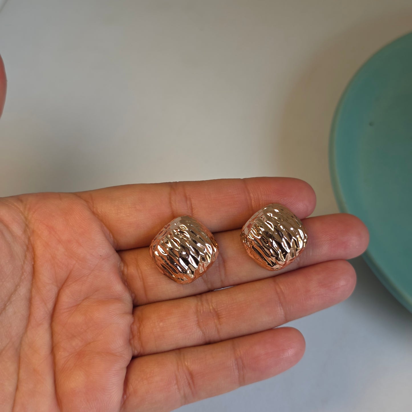 Quada Studs