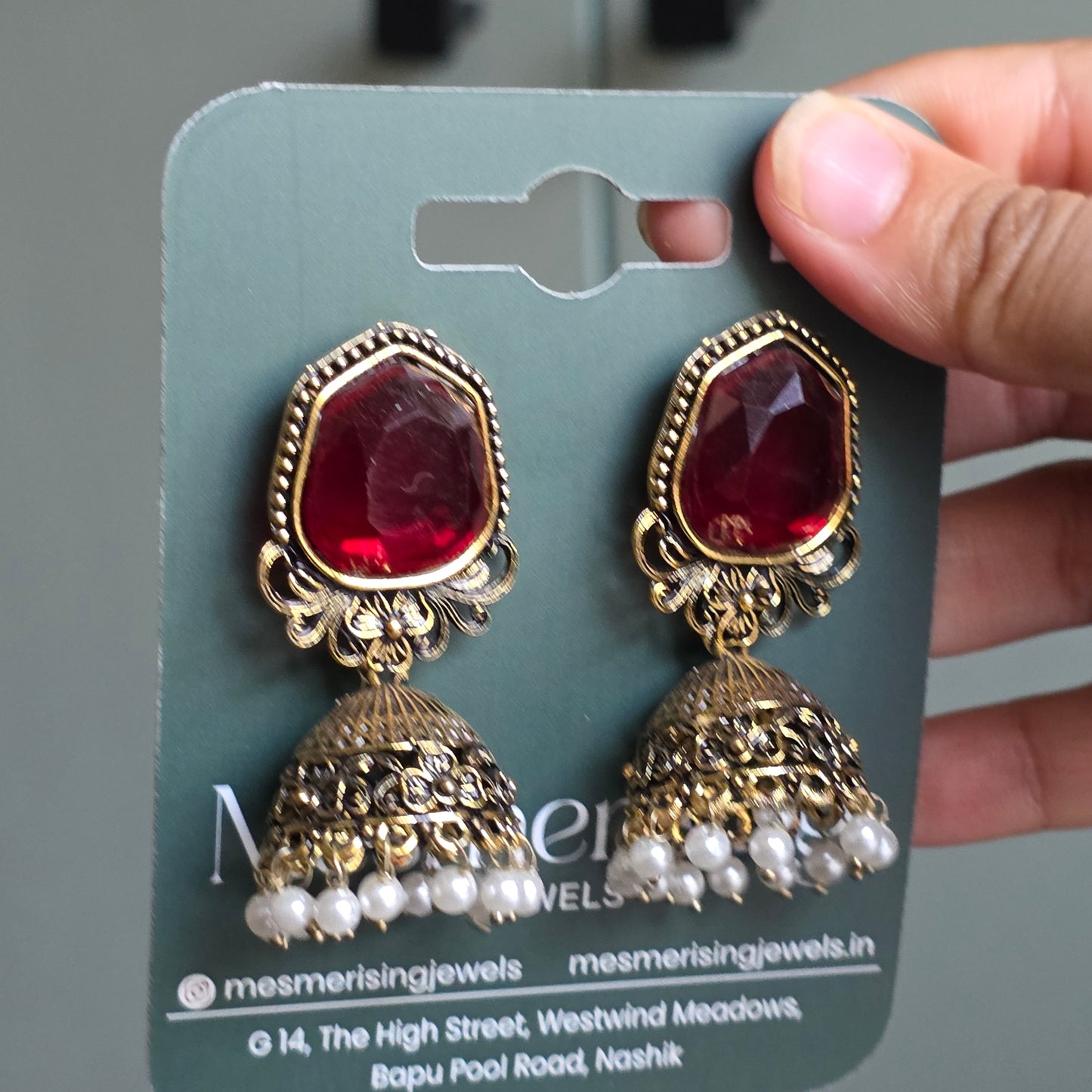 Ivaani Earrings