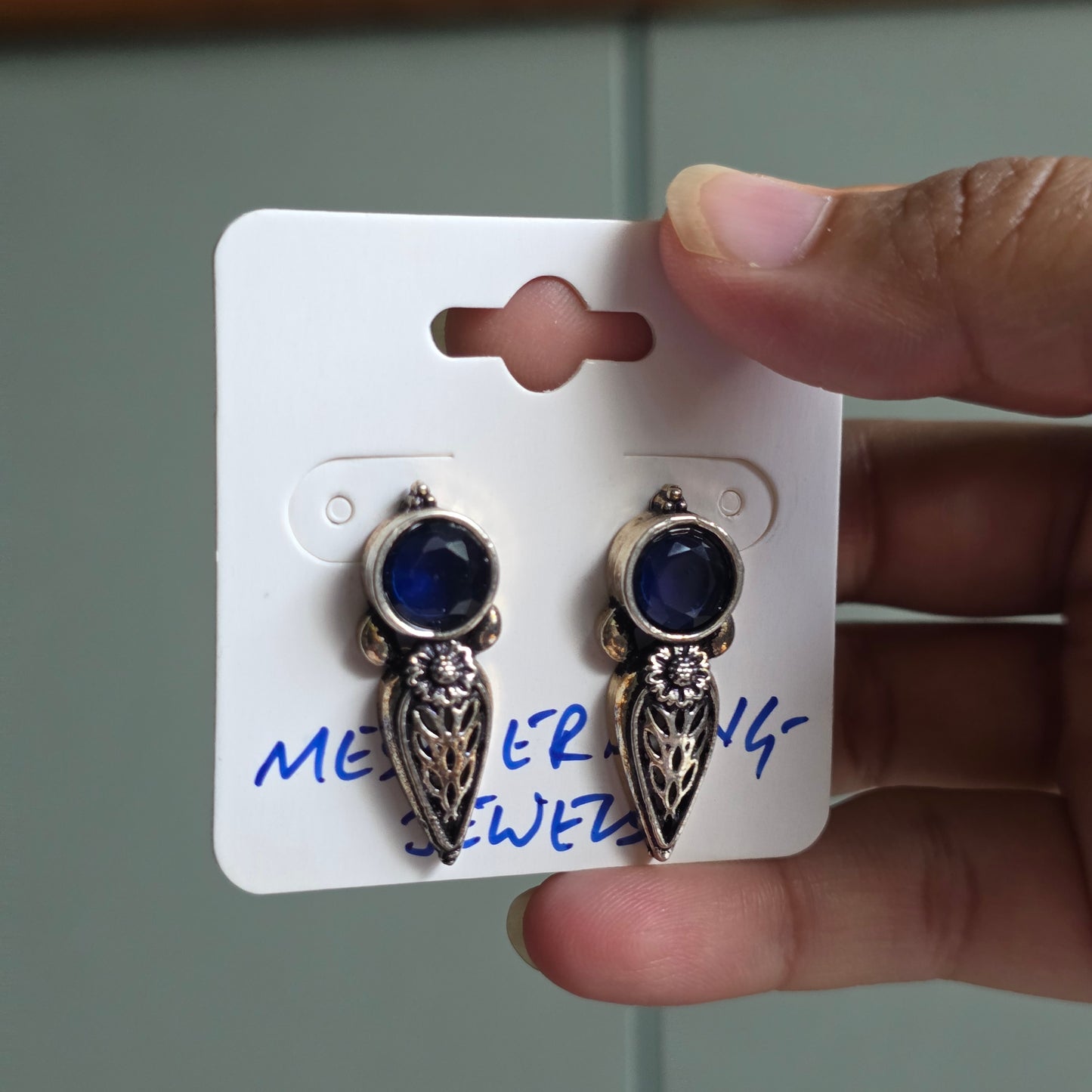 Tavi Studs