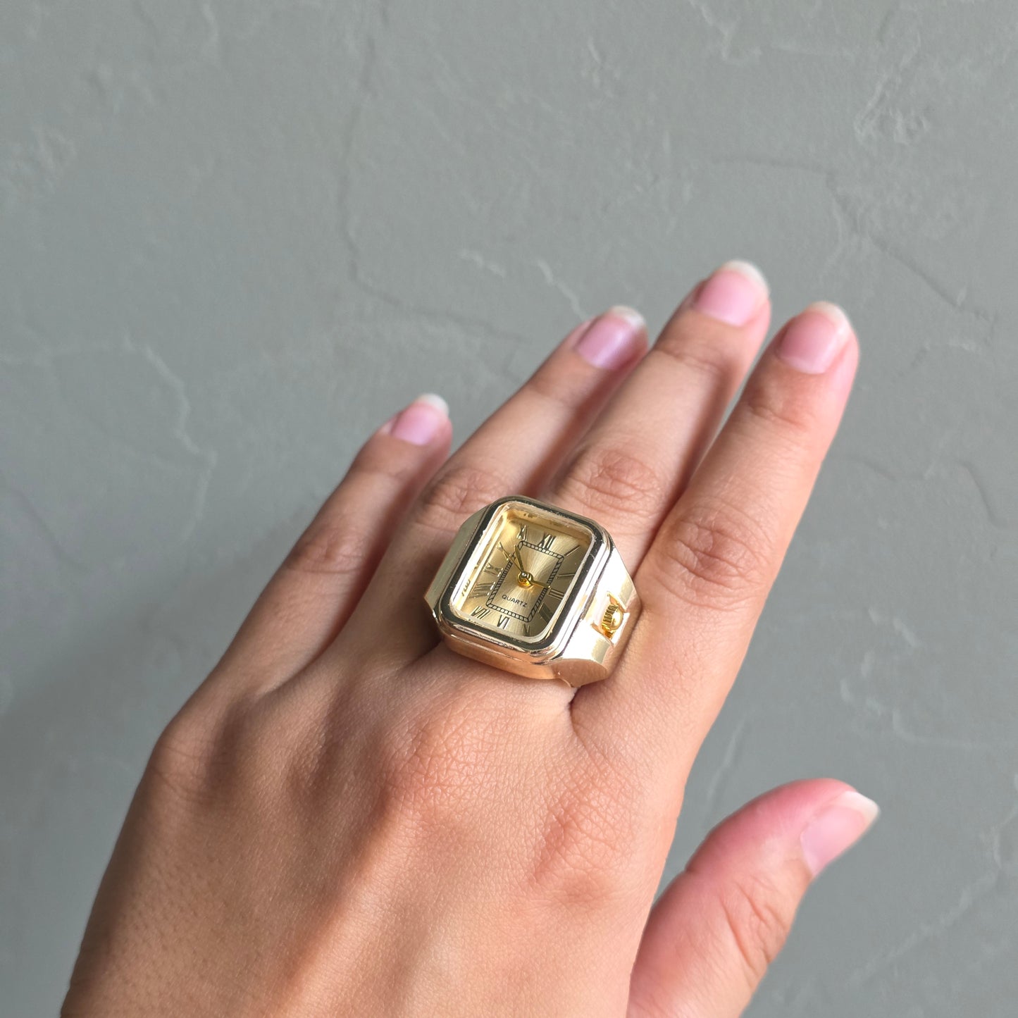 Finger Watch